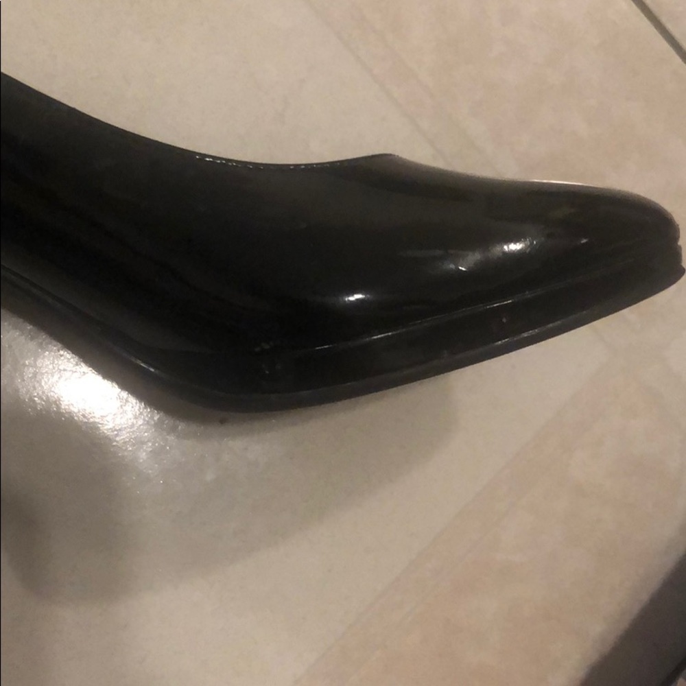 Pumps - Picture 6 of 7